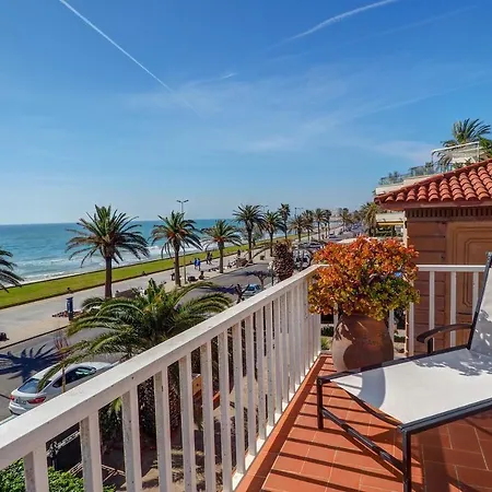 Rustic Seafront By Hello Apartman Sitges