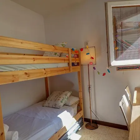 Rustic Seafront By Hello Apartman